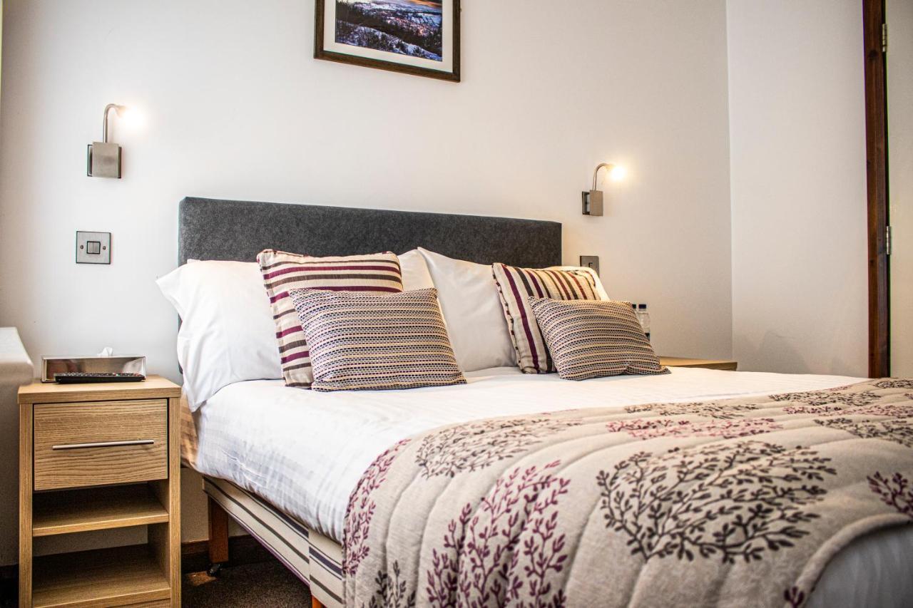 The Rostrevor Inn Bagian luar foto