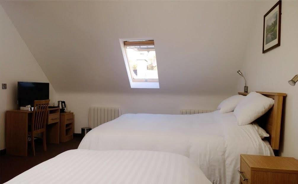 The Rostrevor Inn Bagian luar foto