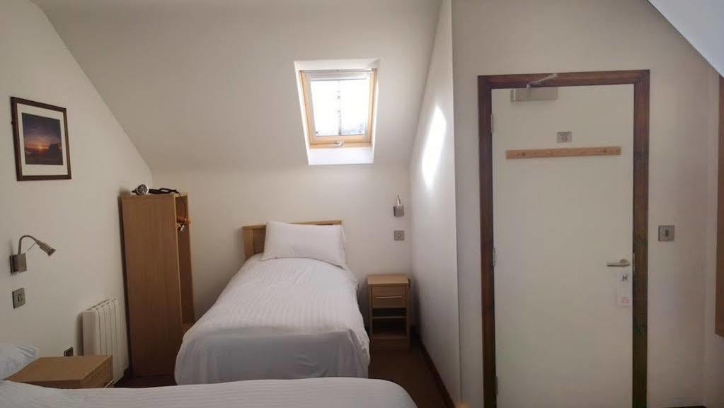 The Rostrevor Inn Bagian luar foto